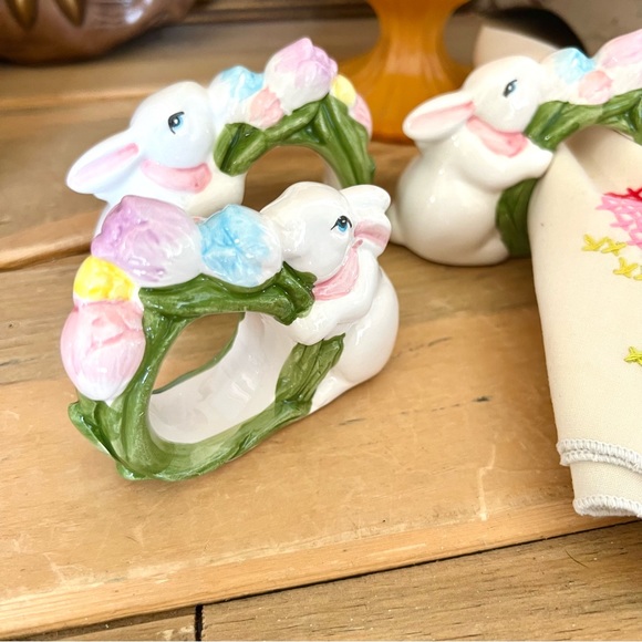 Retro Ceramic Easter Spring Bunny 🐰 Set of Four Napkin Rings - Picture 3 of 4